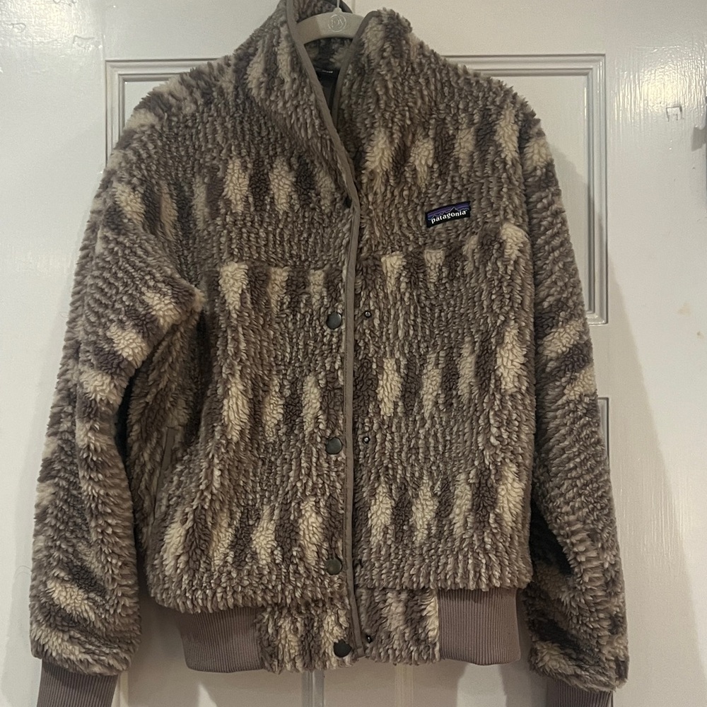 Patagonia Patterned Fleece Jacket in Brown and Cream
